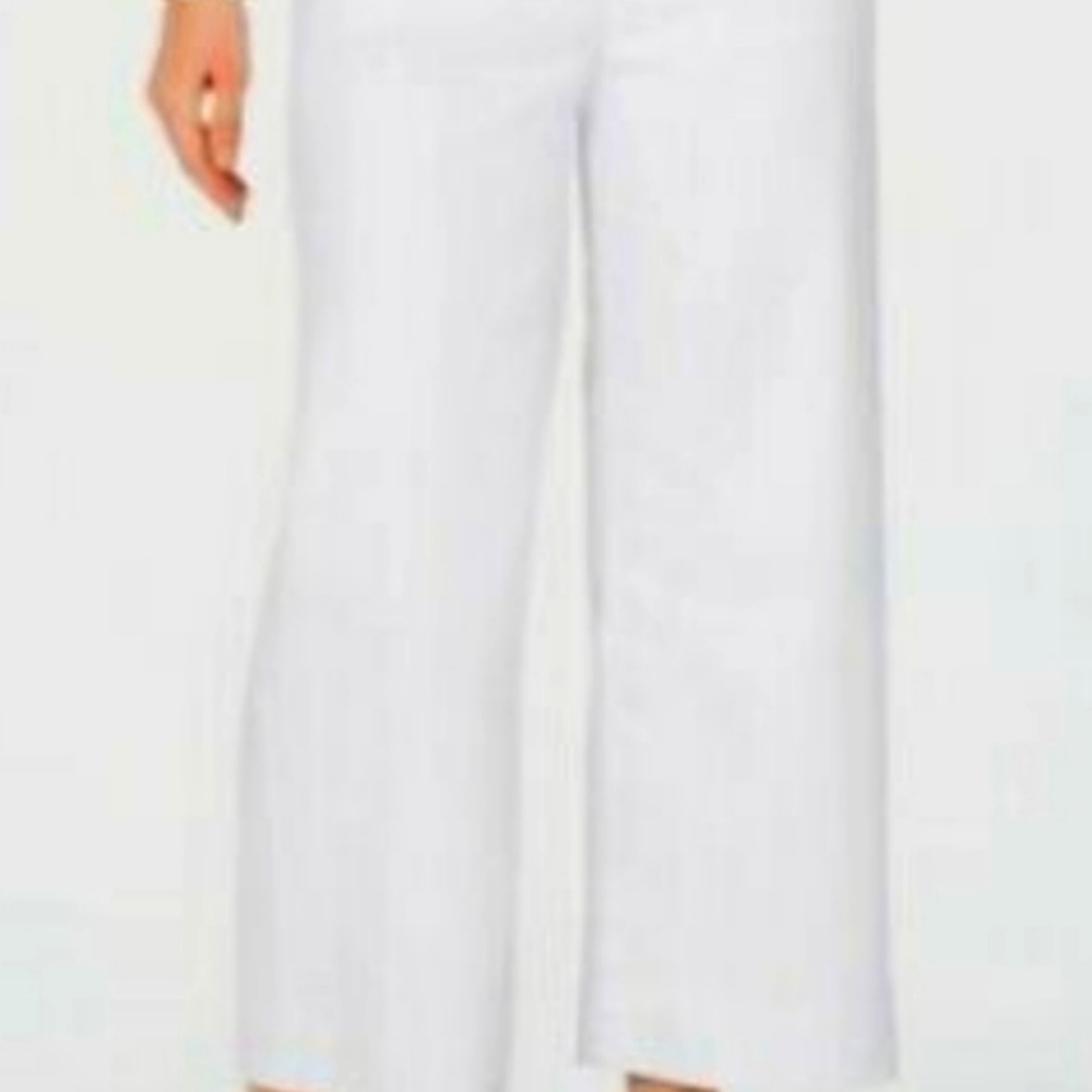STYLE & Co Wide cropped white Capri pants
